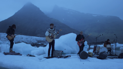 Mini glacier